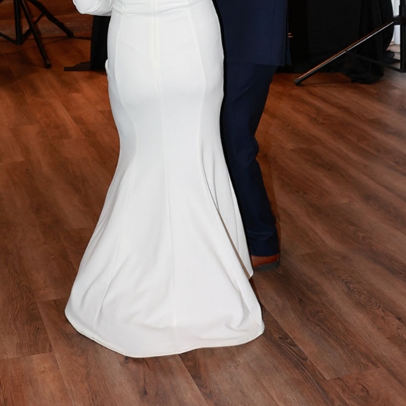 DB Studio Wedding Dress size 10, ivory - Picture 3 of 5